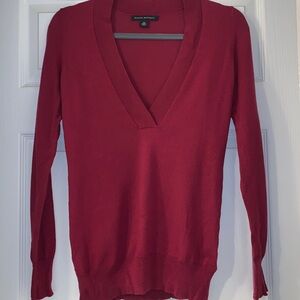 Banana Republic XS dark pink deep v-neck sweater, silk-cotton-cashmere blend
